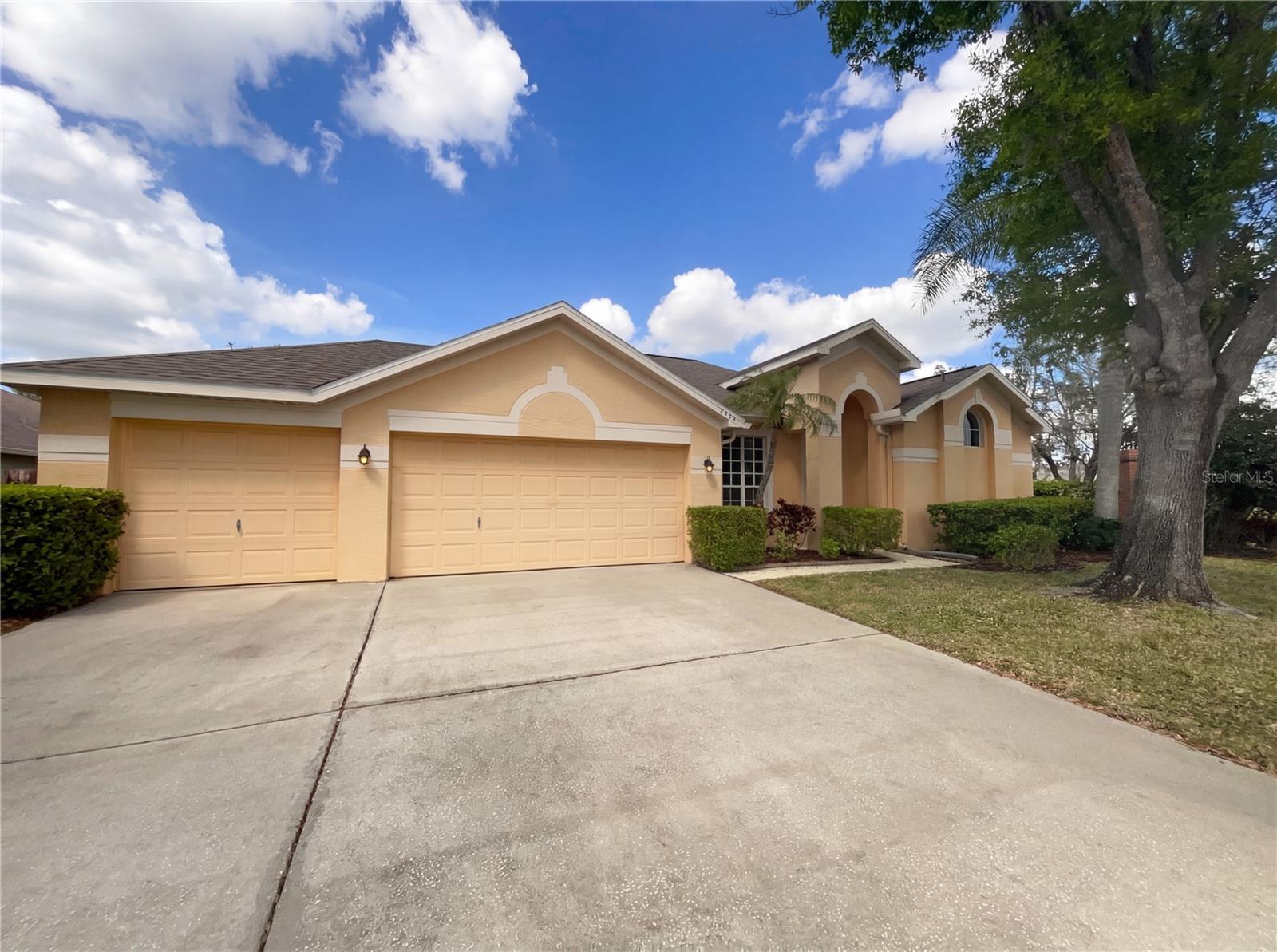 Listing photo id 24 for 10101 Kingsbridge Avenue