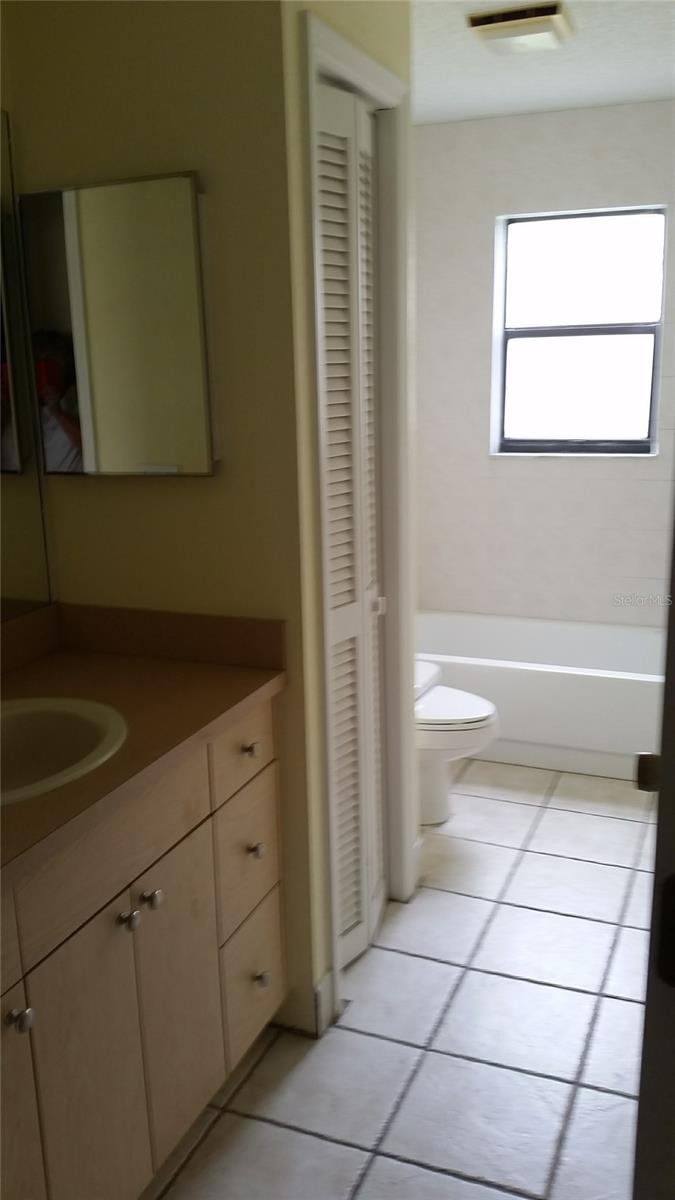 Image 12 of 16 For 15516 Charmwood Drive