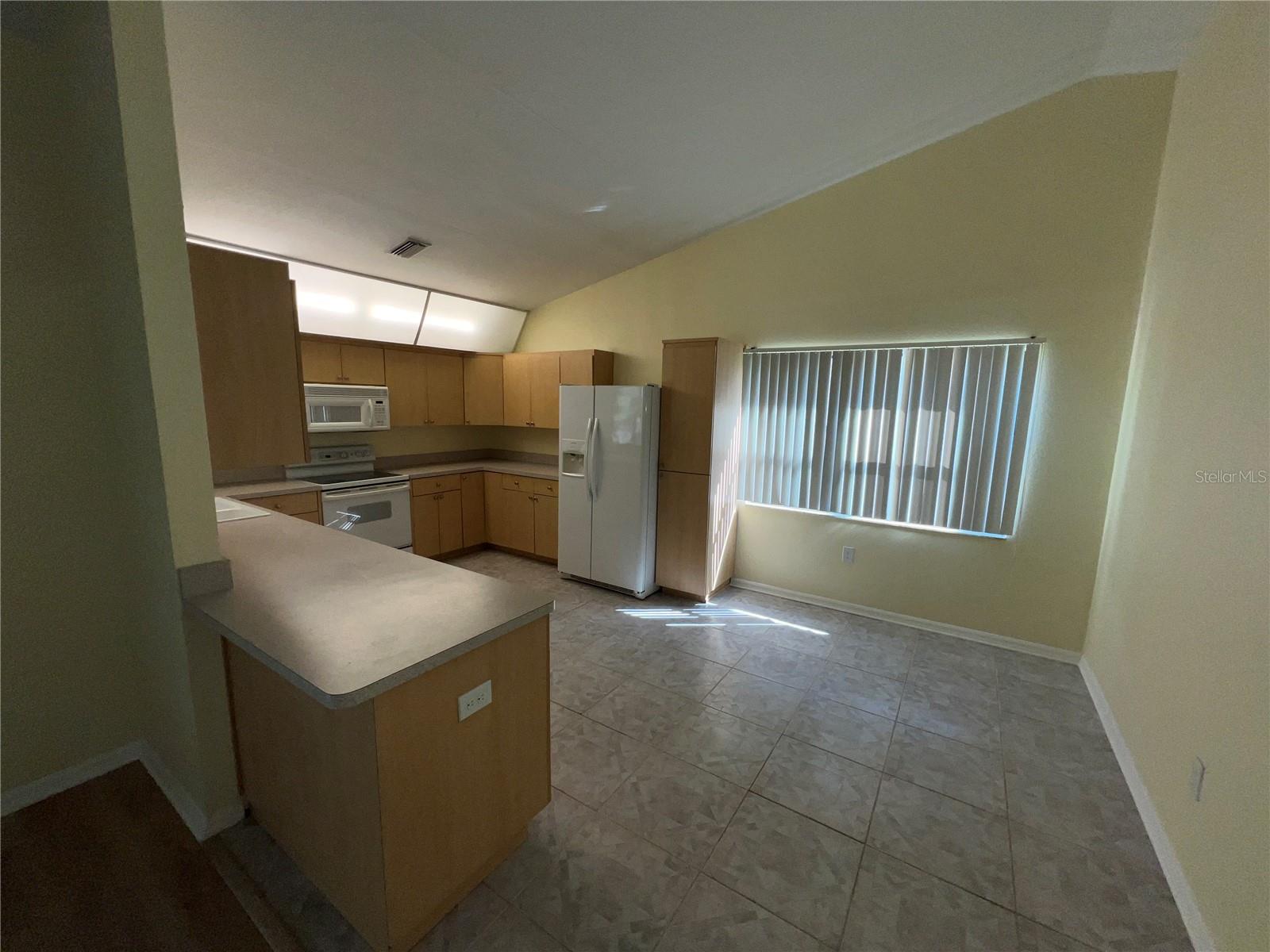 Image 3 of 16 For 15516 Charmwood Drive