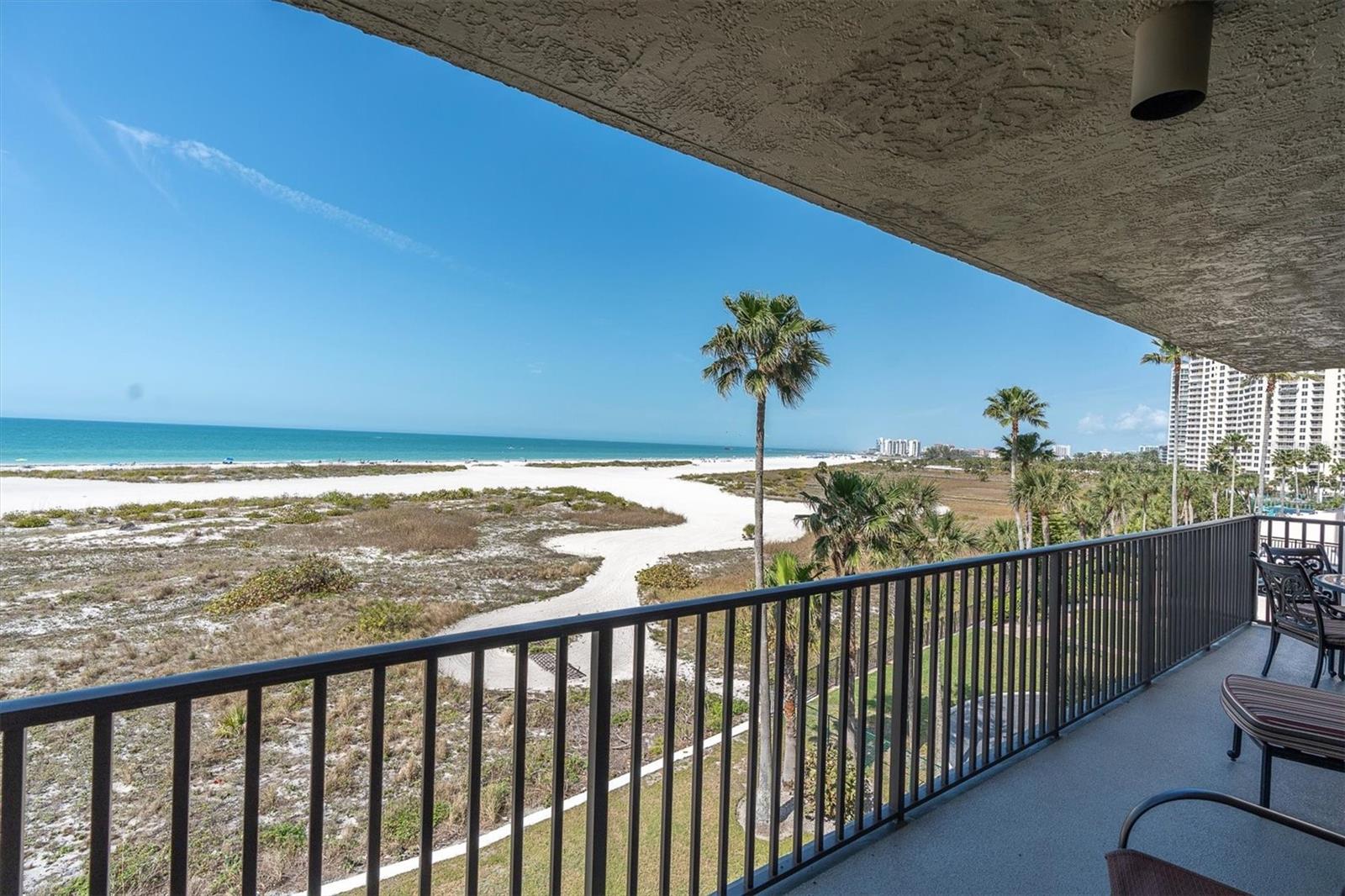 Image 32 of 47 For 1290 Gulf Boulevard 408