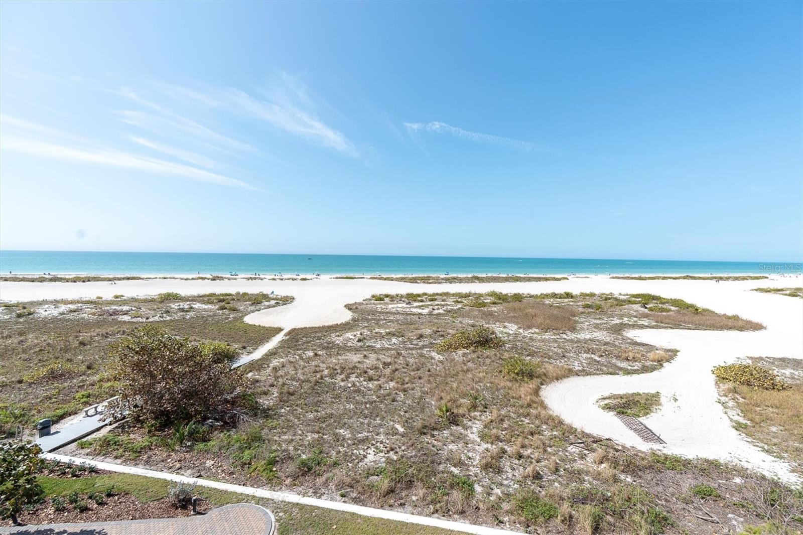 Image 33 of 47 For 1290 Gulf Boulevard 408