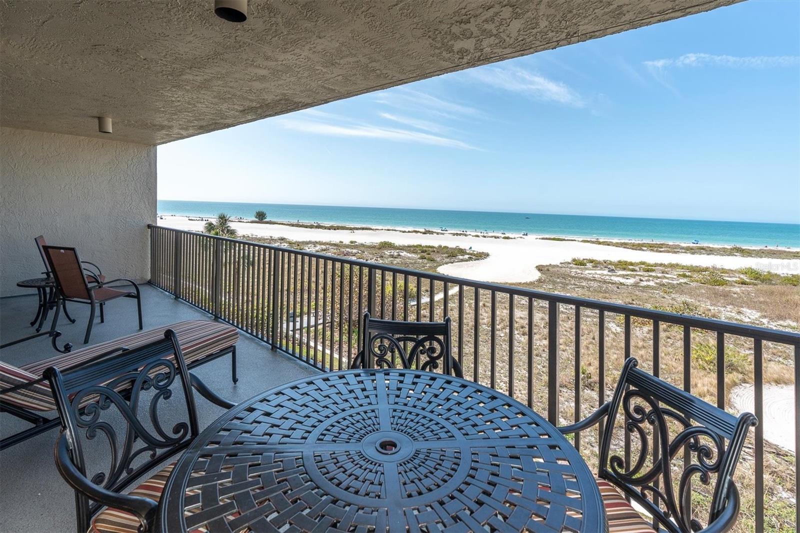 Image 35 of 47 For 1290 Gulf Boulevard 408