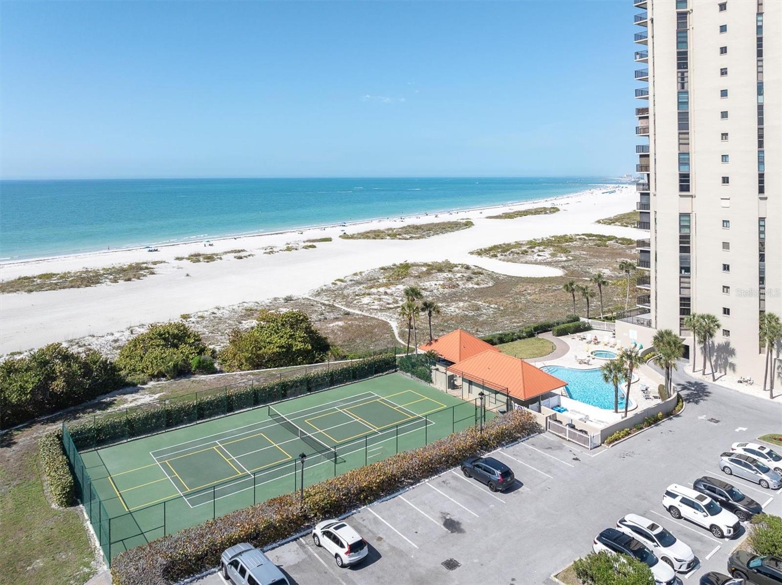 Image 42 of 47 For 1290 Gulf Boulevard 408