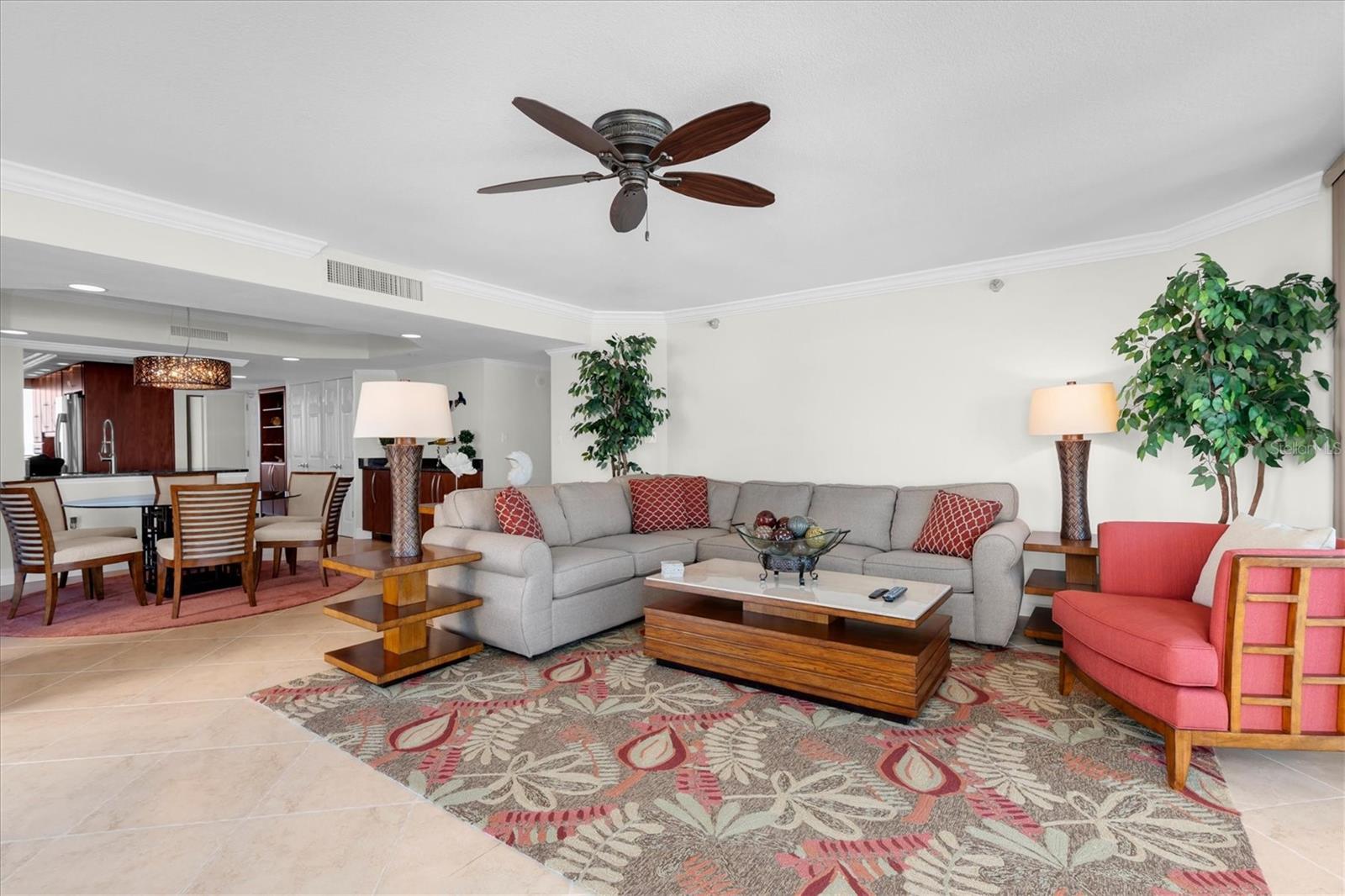 Image 7 of 47 For 1290 Gulf Boulevard 408