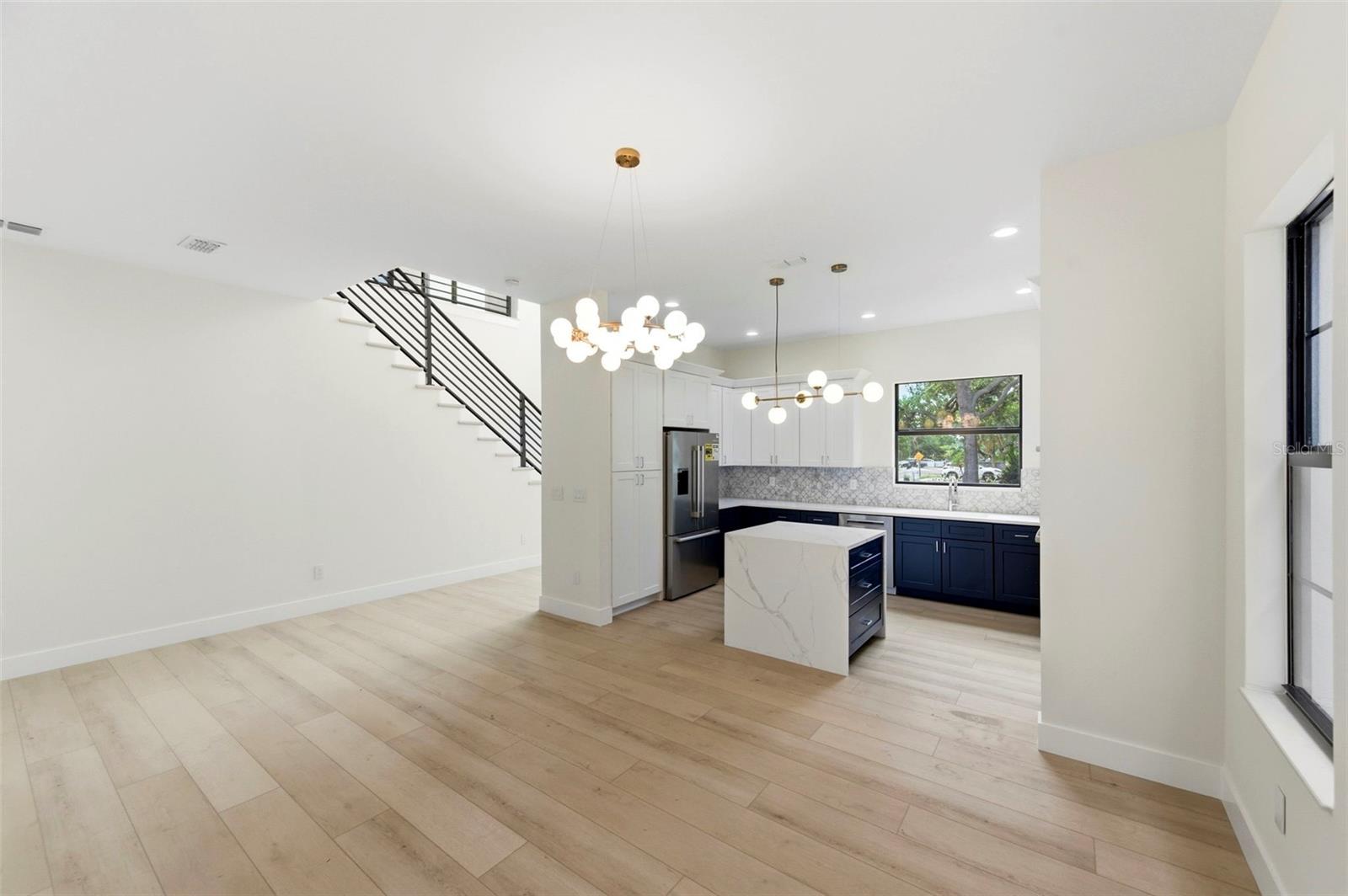 Image 10 of 62 For 4543 26th Avenue S