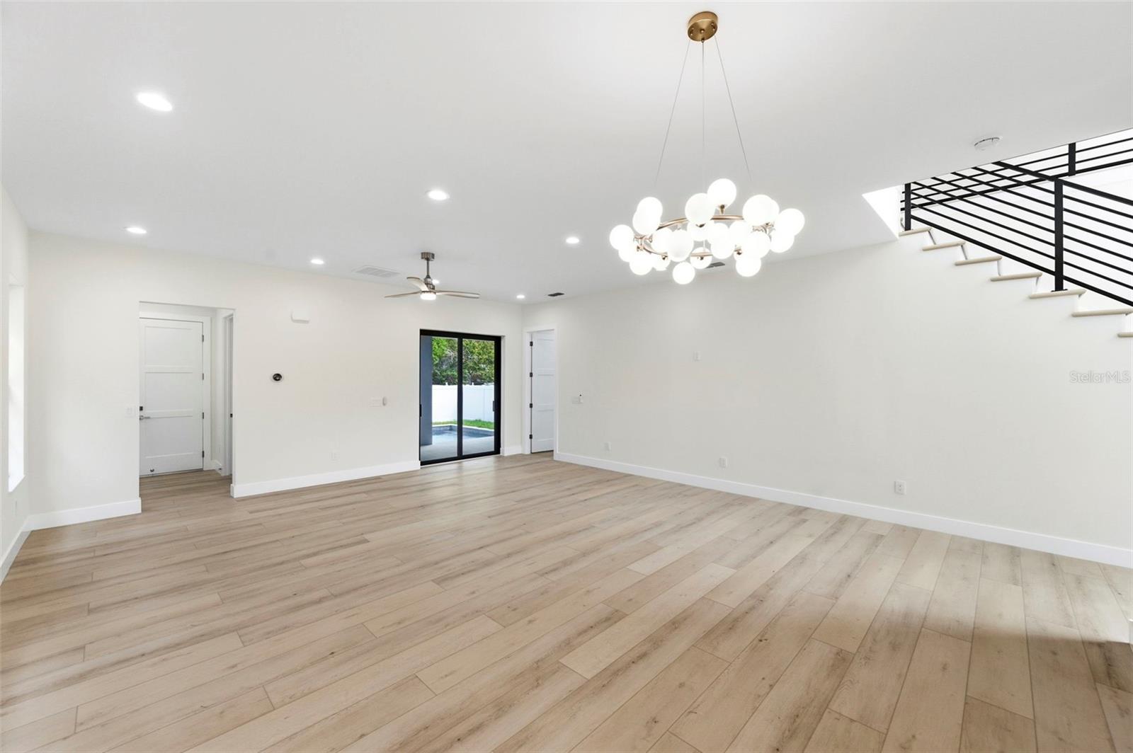 Image 11 of 62 For 4543 26th Avenue S