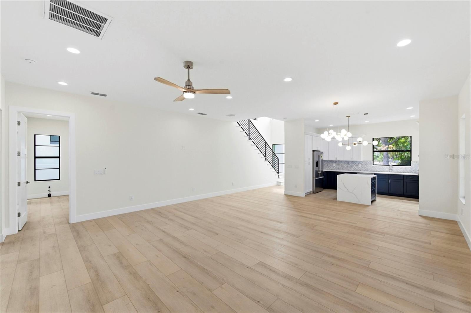 Image 13 of 62 For 4543 26th Avenue S