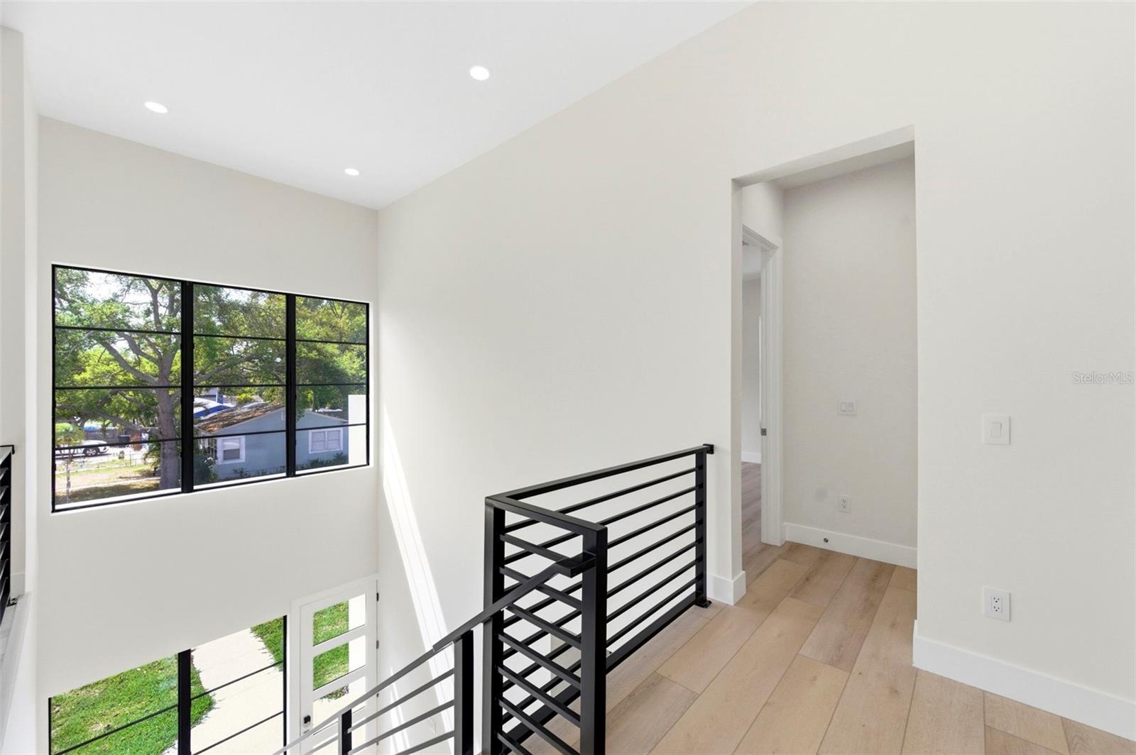 Image 16 of 62 For 4543 26th Avenue S