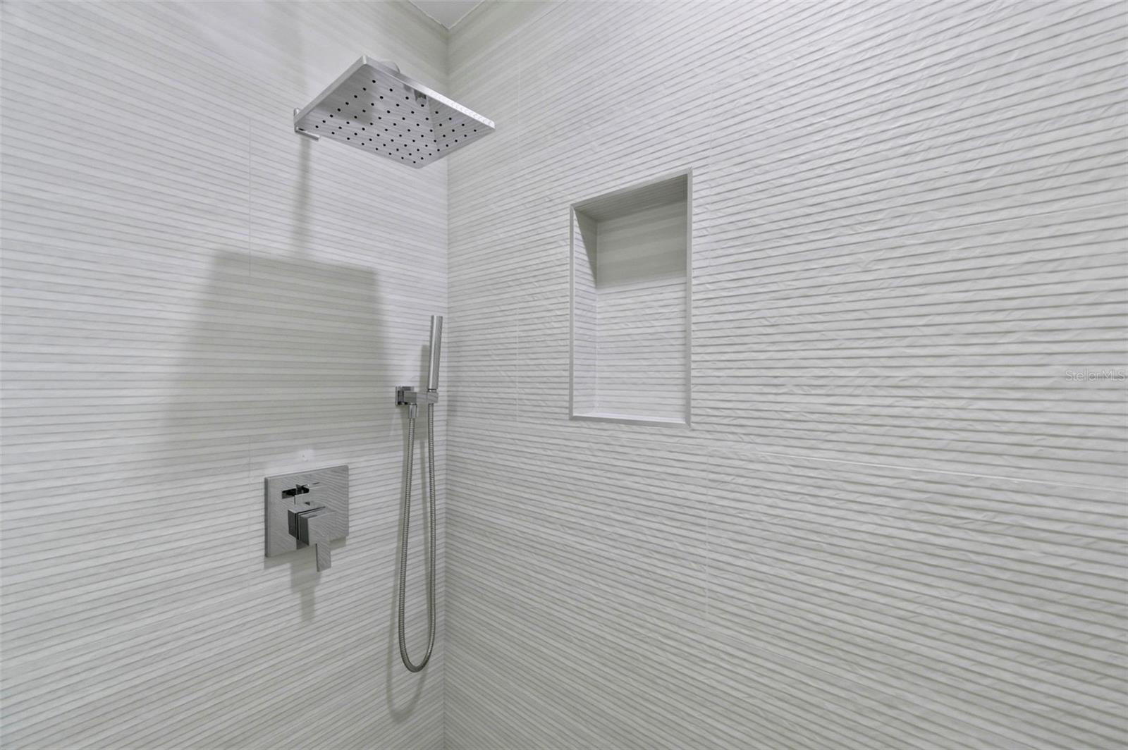 Image 23 of 62 For 4543 26th Avenue S