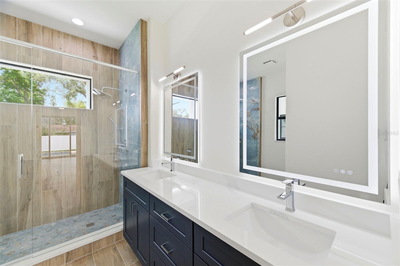 Image 28 of 62 For 4543 26th Avenue S