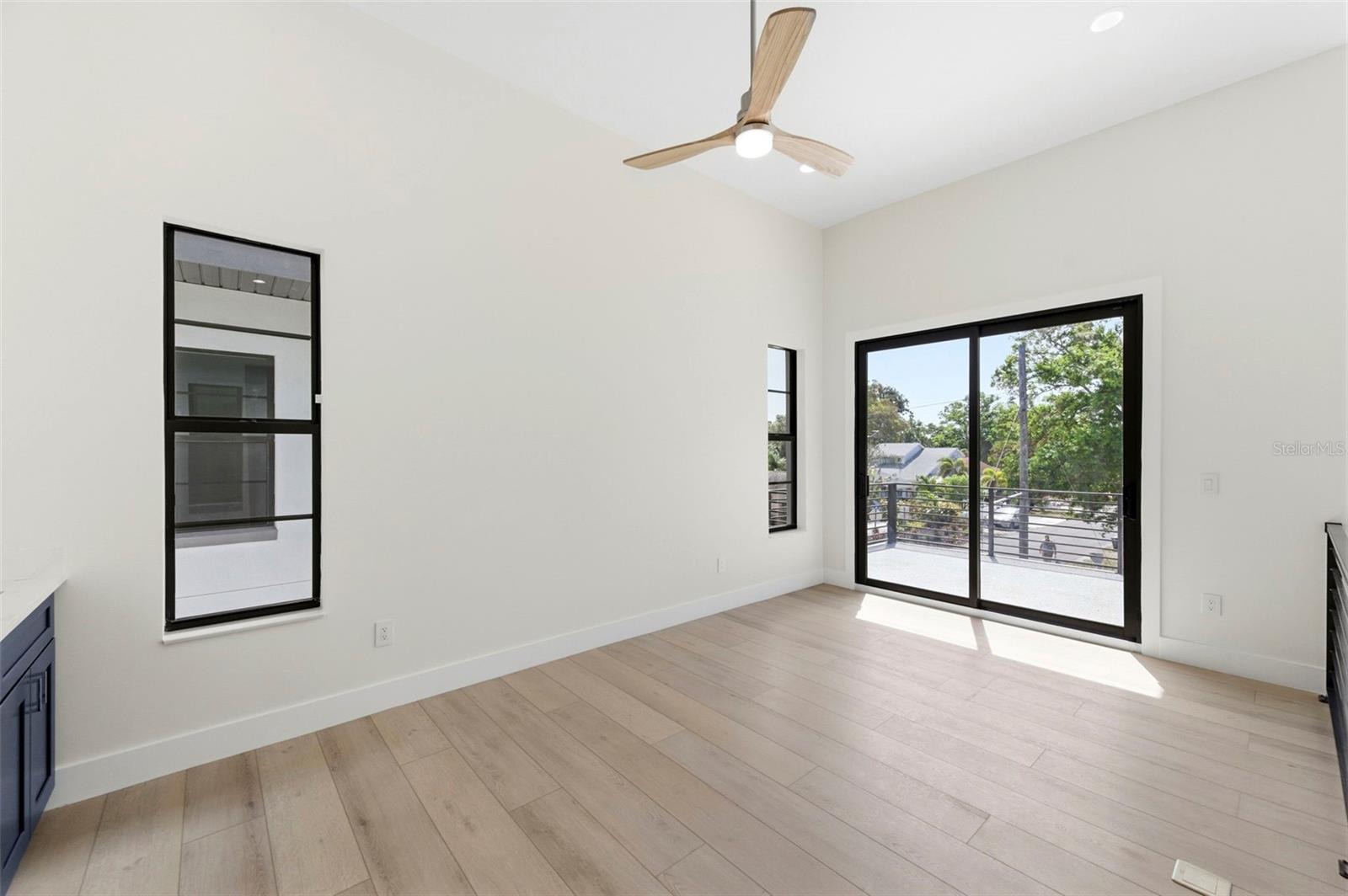 Image 32 of 62 For 4543 26th Avenue S