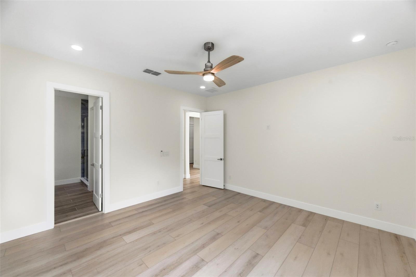 Image 39 of 62 For 4543 26th Avenue S