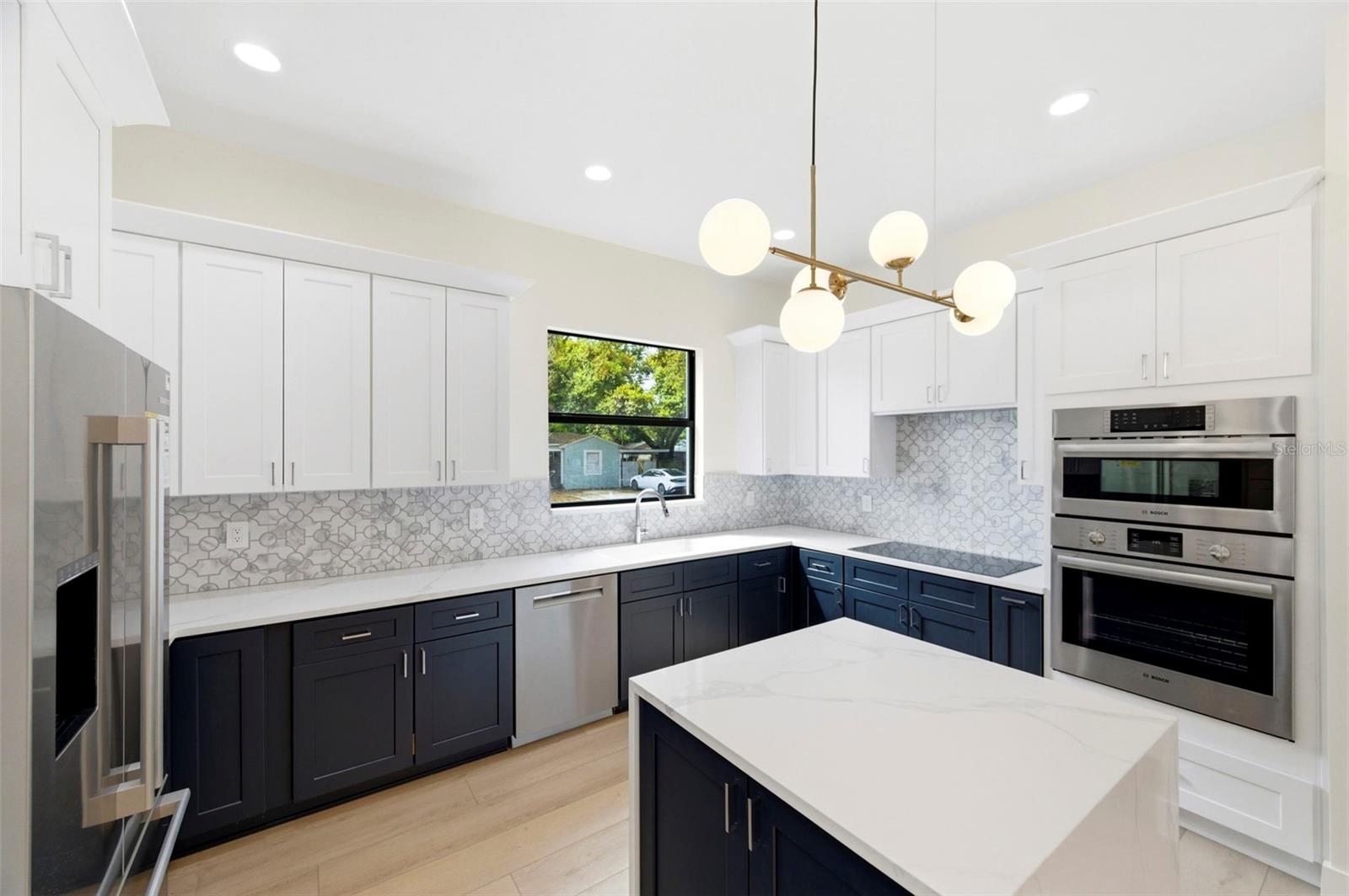 Image 4 of 62 For 4543 26th Avenue S