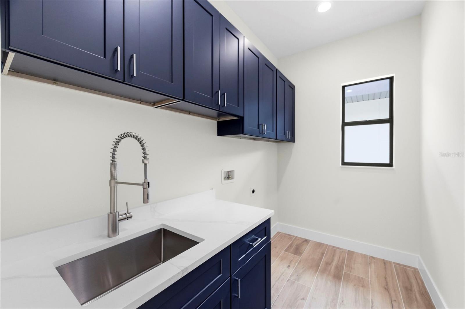 Image 43 of 62 For 4543 26th Avenue S