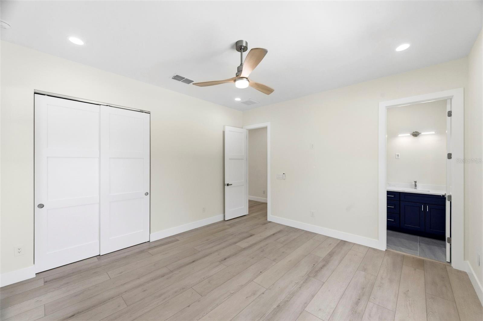 Image 46 of 62 For 4543 26th Avenue S