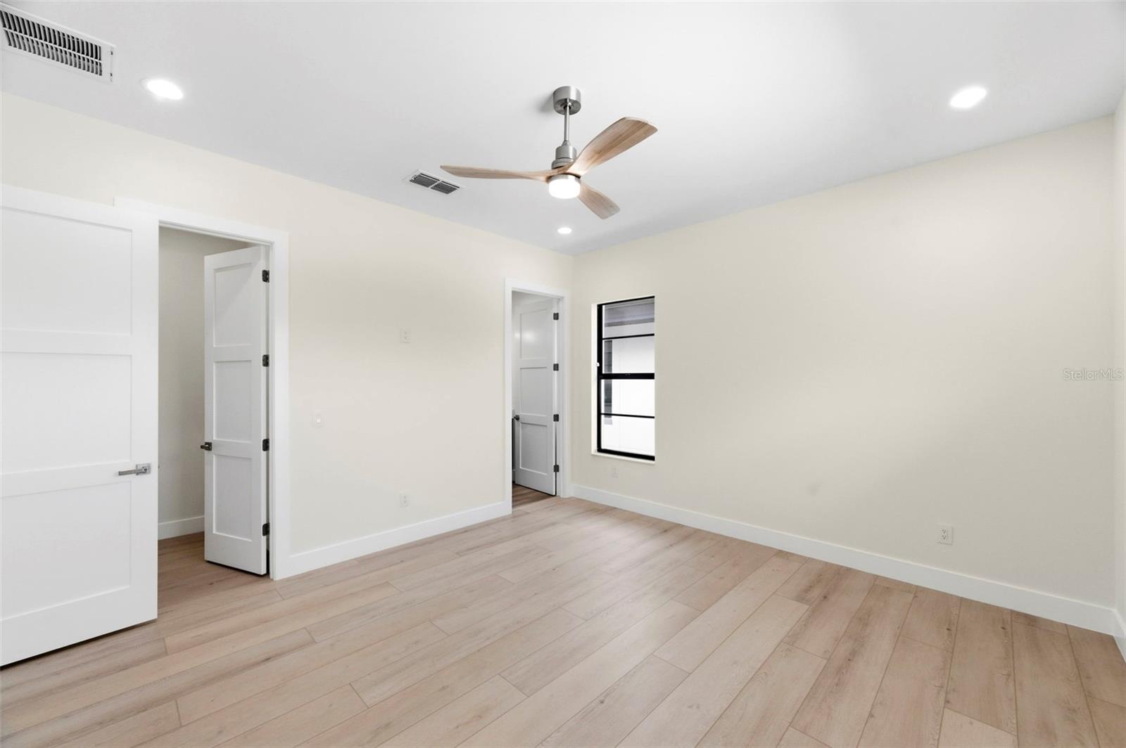 Image 49 of 62 For 4543 26th Avenue S