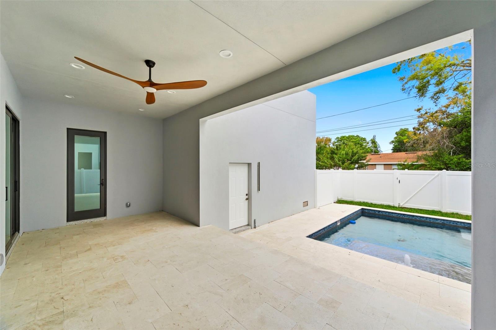 Image 53 of 62 For 4543 26th Avenue S