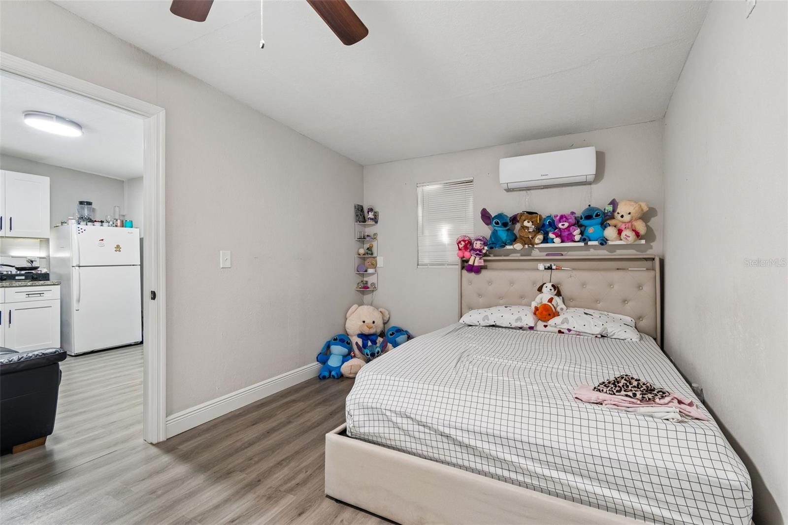 Image 72 of 100 For 7403 Spring Court