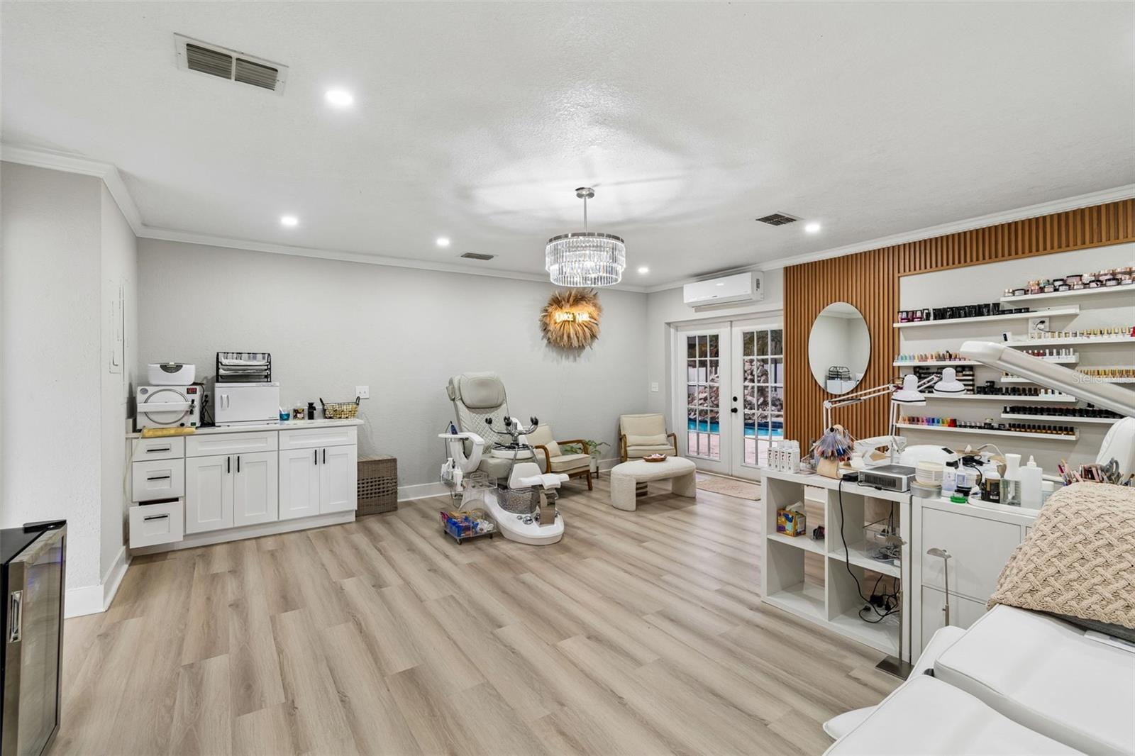 Image 82 of 100 For 7403 Spring Court