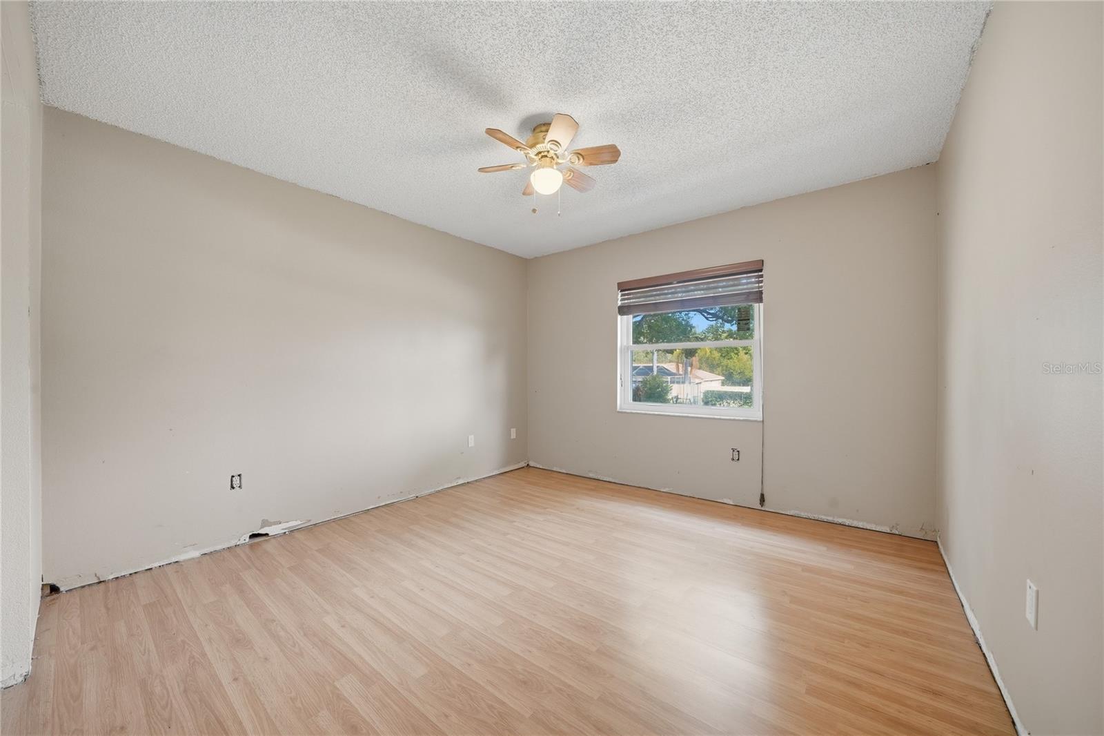 Image 16 of 19 For 2327 Sean Lane