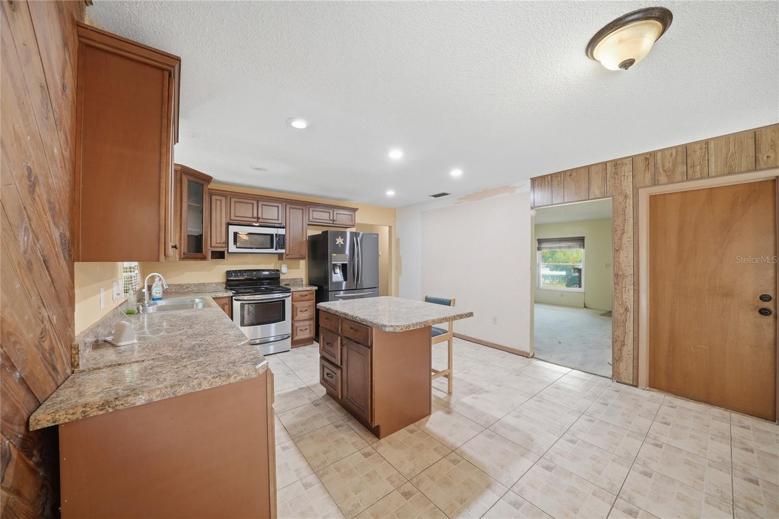 Image 7 of 19 For 2327 Sean Lane