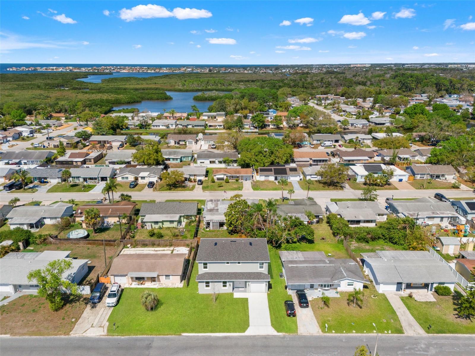 Listing photo id 34 for 3801 Luma Drive