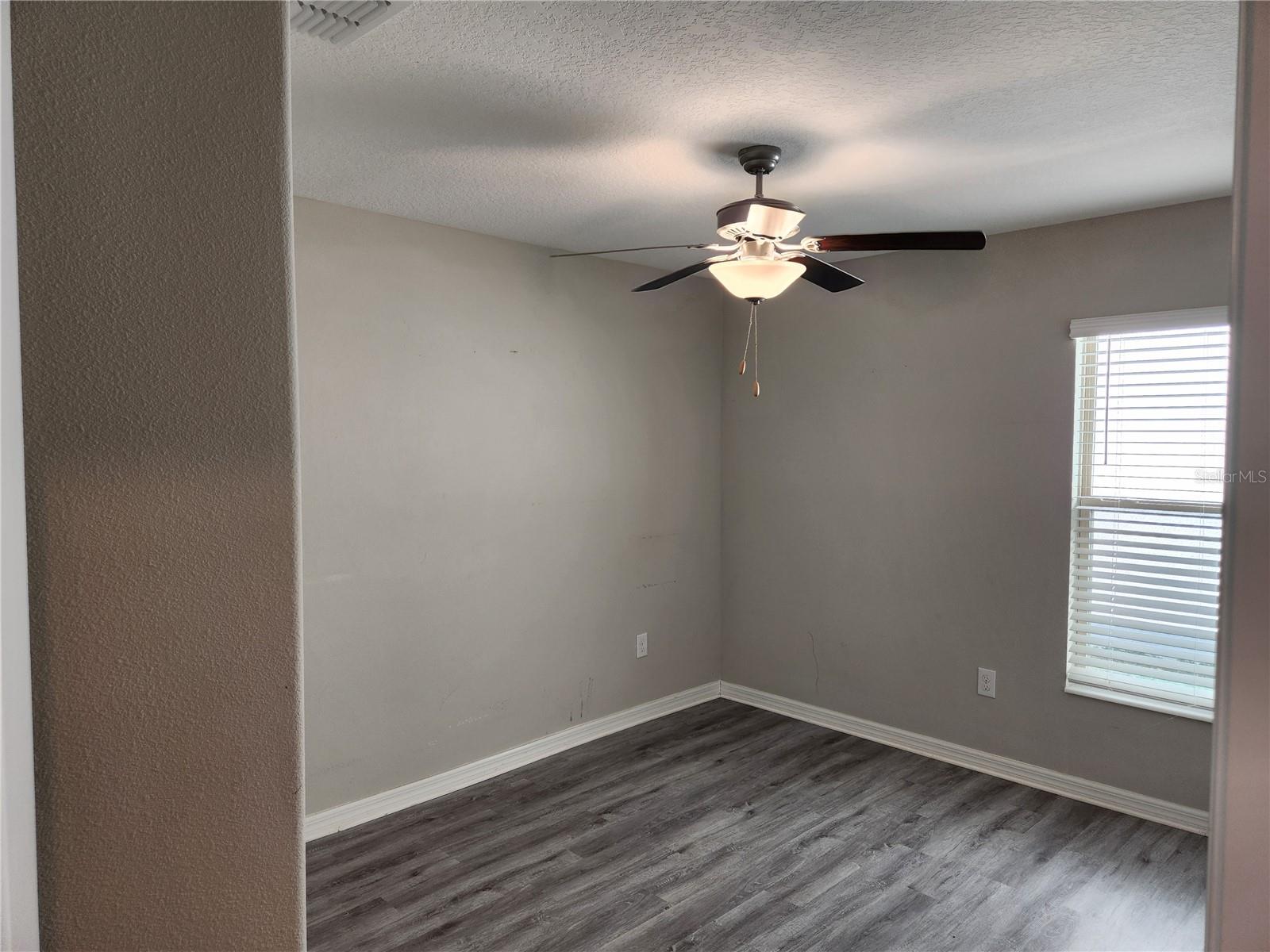 Image 11 of 20 For 872 Olive Conch Street