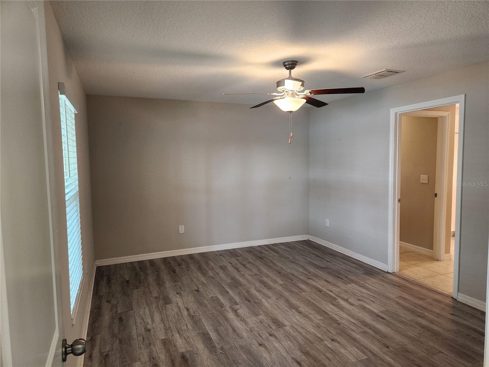 Image 6 of 20 For 872 Olive Conch Street