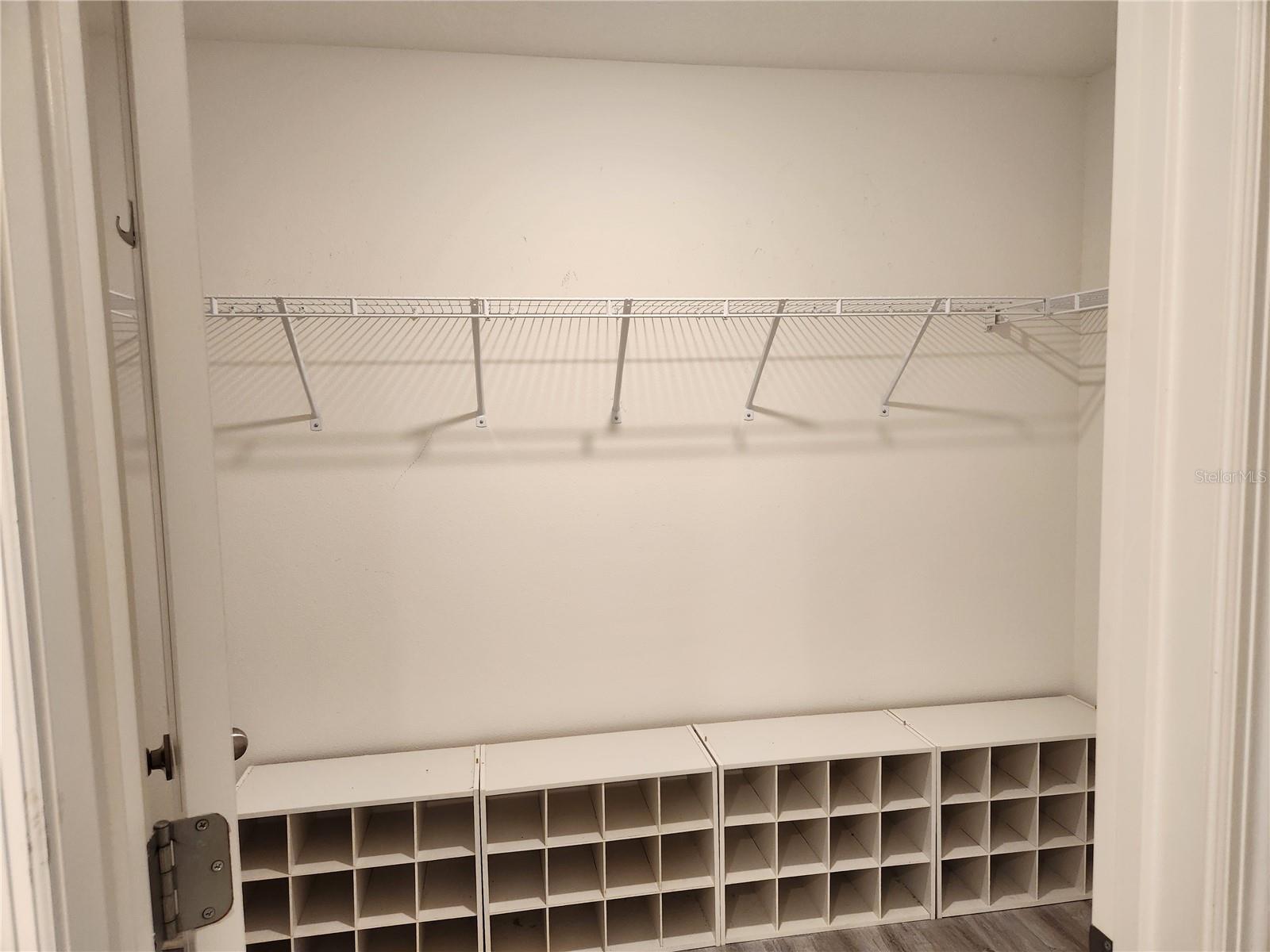 Image 9 of 20 For 872 Olive Conch Street