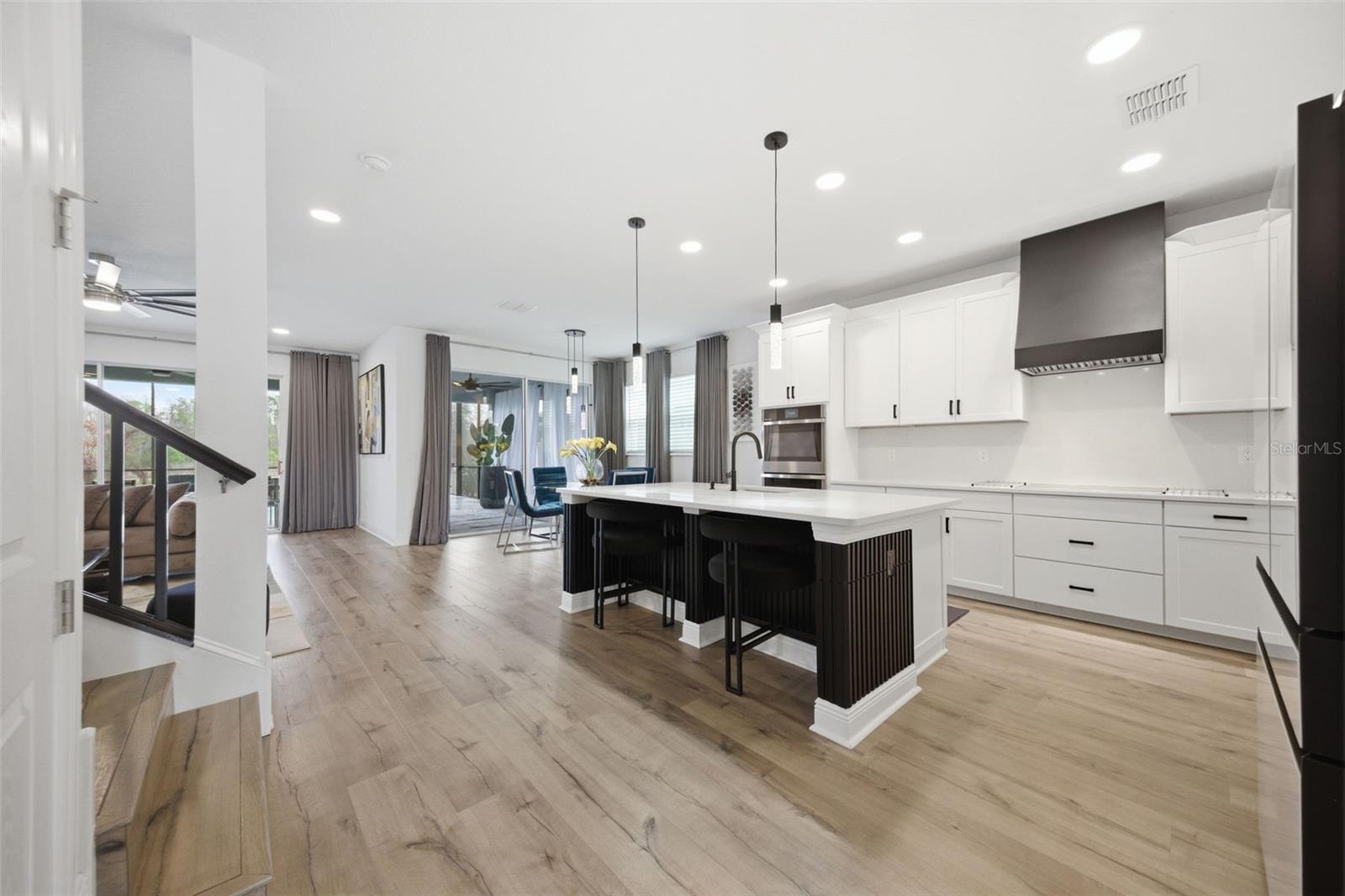 Listing photo id 10 for 7771 Notched Pine Bend