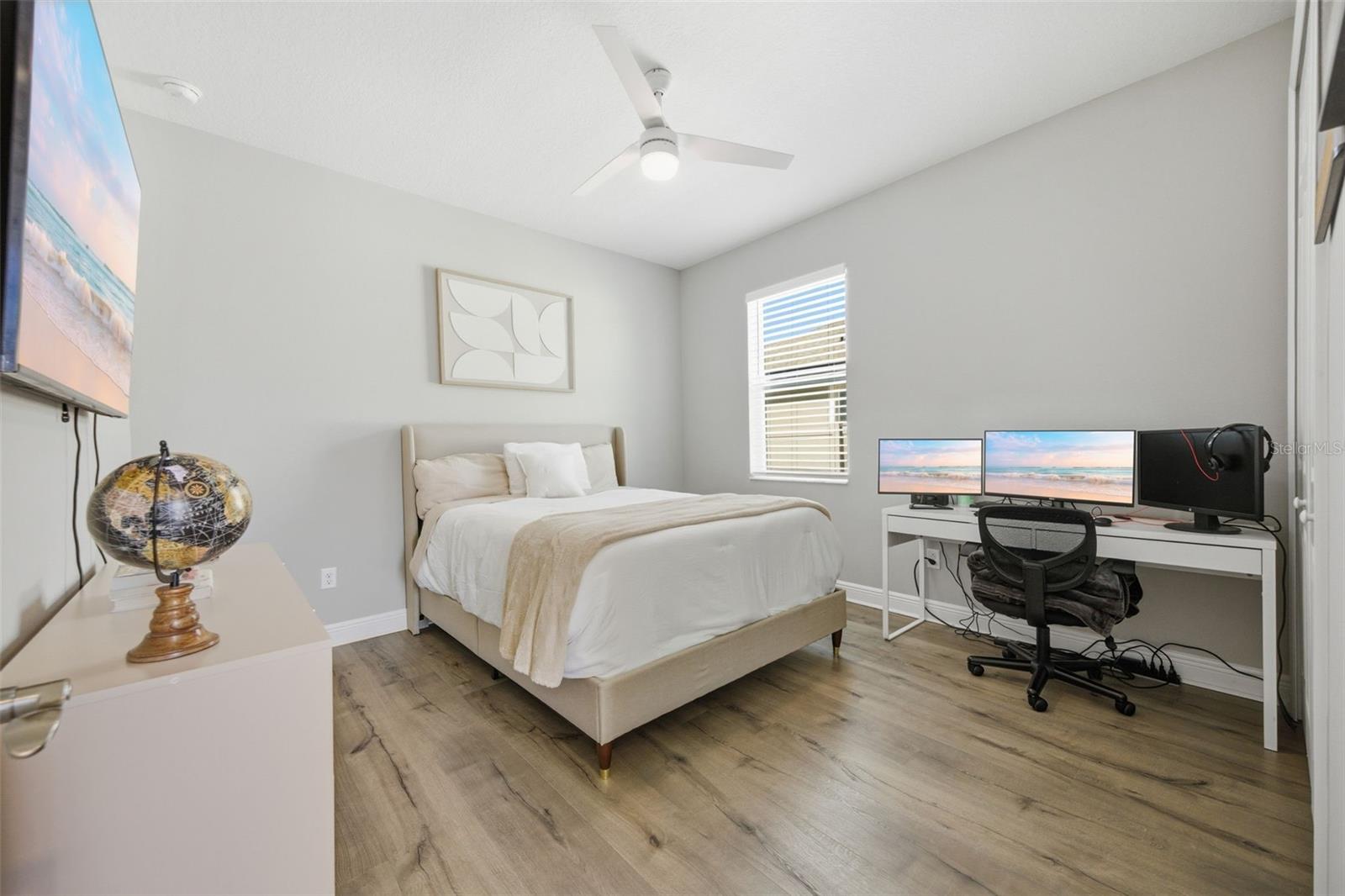 Listing photo id 23 for 7771 Notched Pine Bend