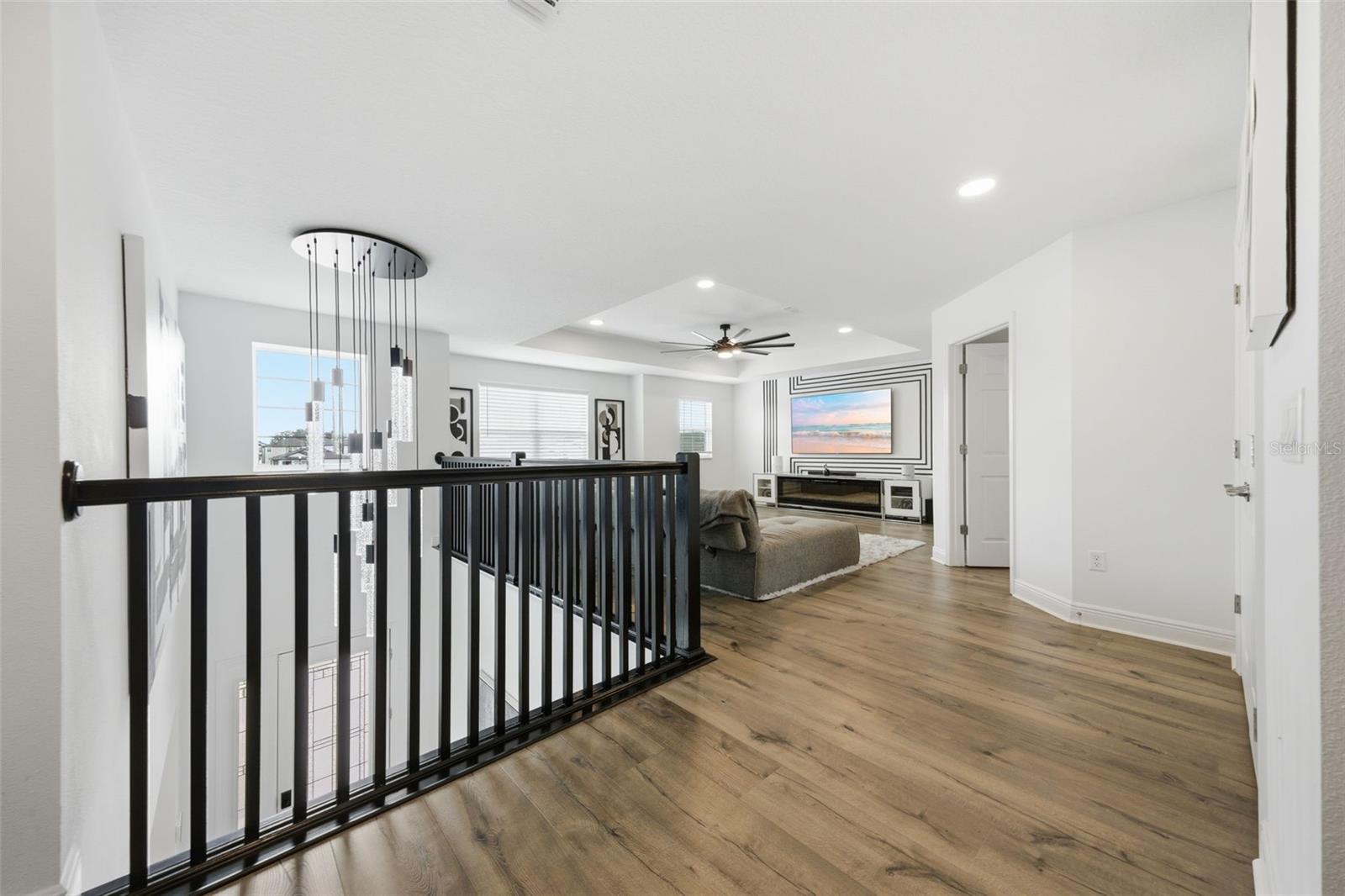 Listing photo id 29 for 7771 Notched Pine Bend