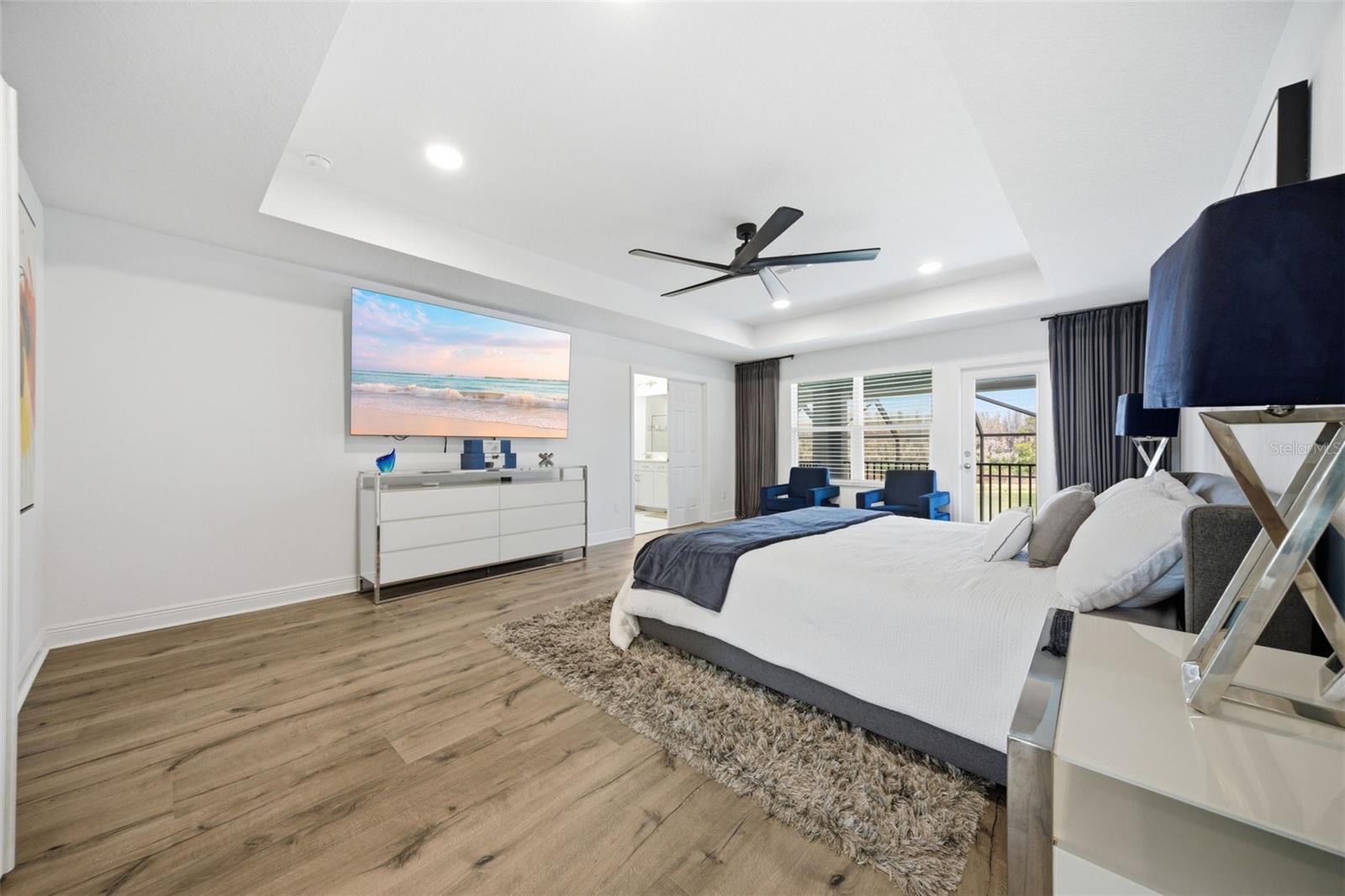 Listing photo id 34 for 7771 Notched Pine Bend