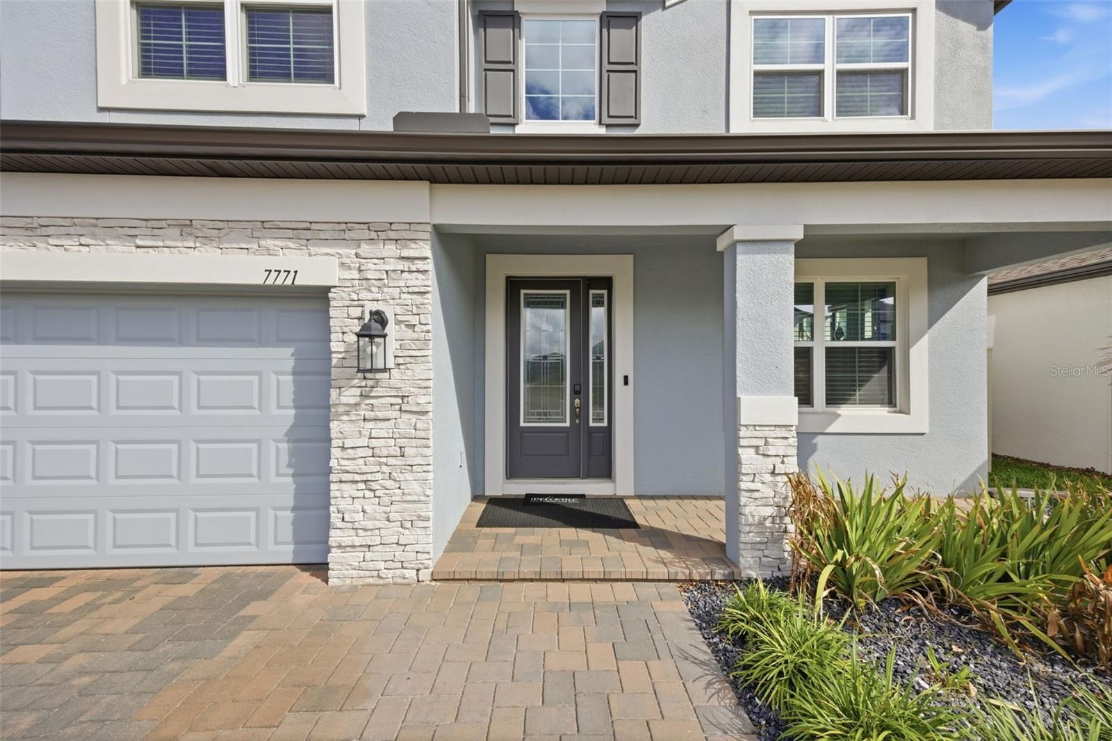 Listing photo id 2 for 7771 Notched Pine Bend