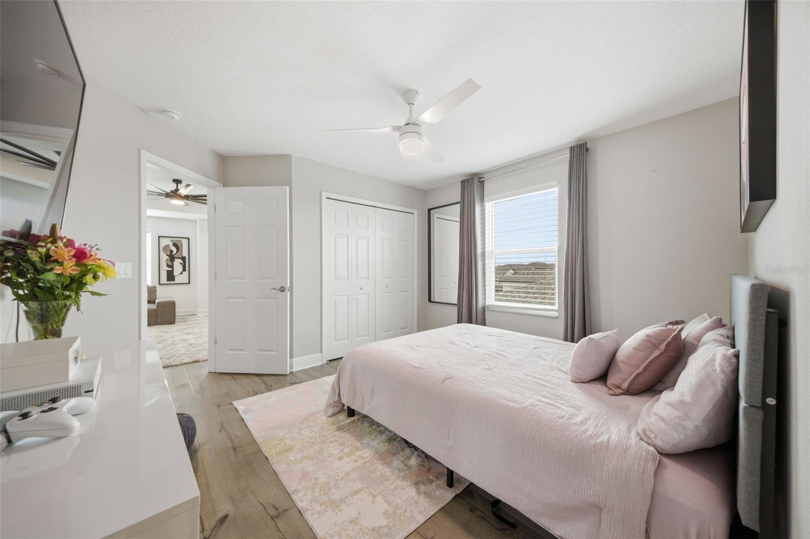 Listing photo id 46 for 7771 Notched Pine Bend