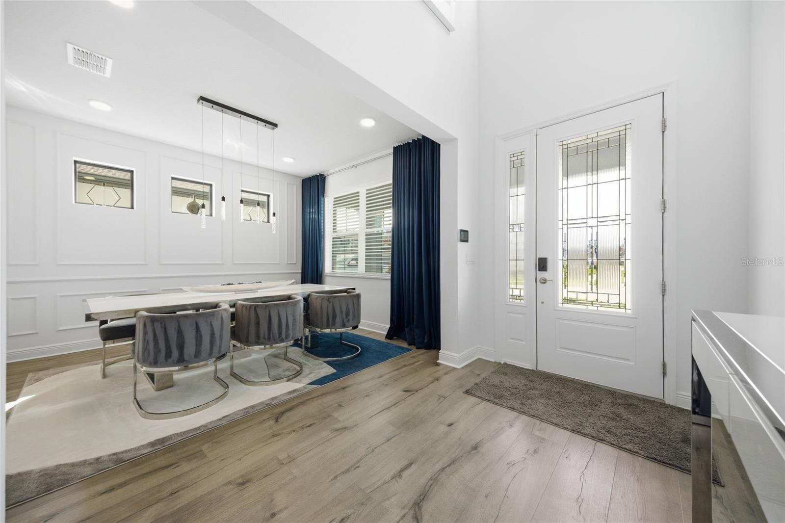 Listing photo id 3 for 7771 Notched Pine Bend