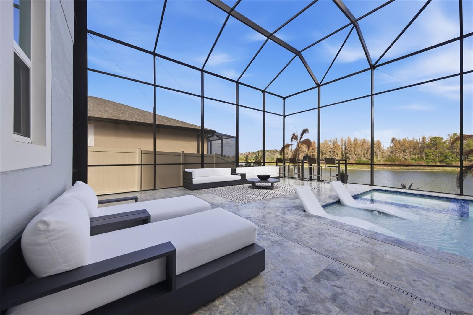 Listing photo id 60 for 7771 Notched Pine Bend