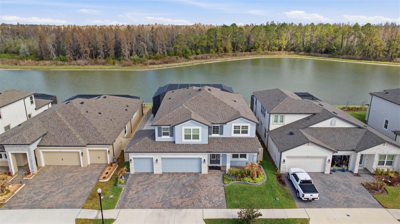 Listing photo id 69 for 7771 Notched Pine Bend