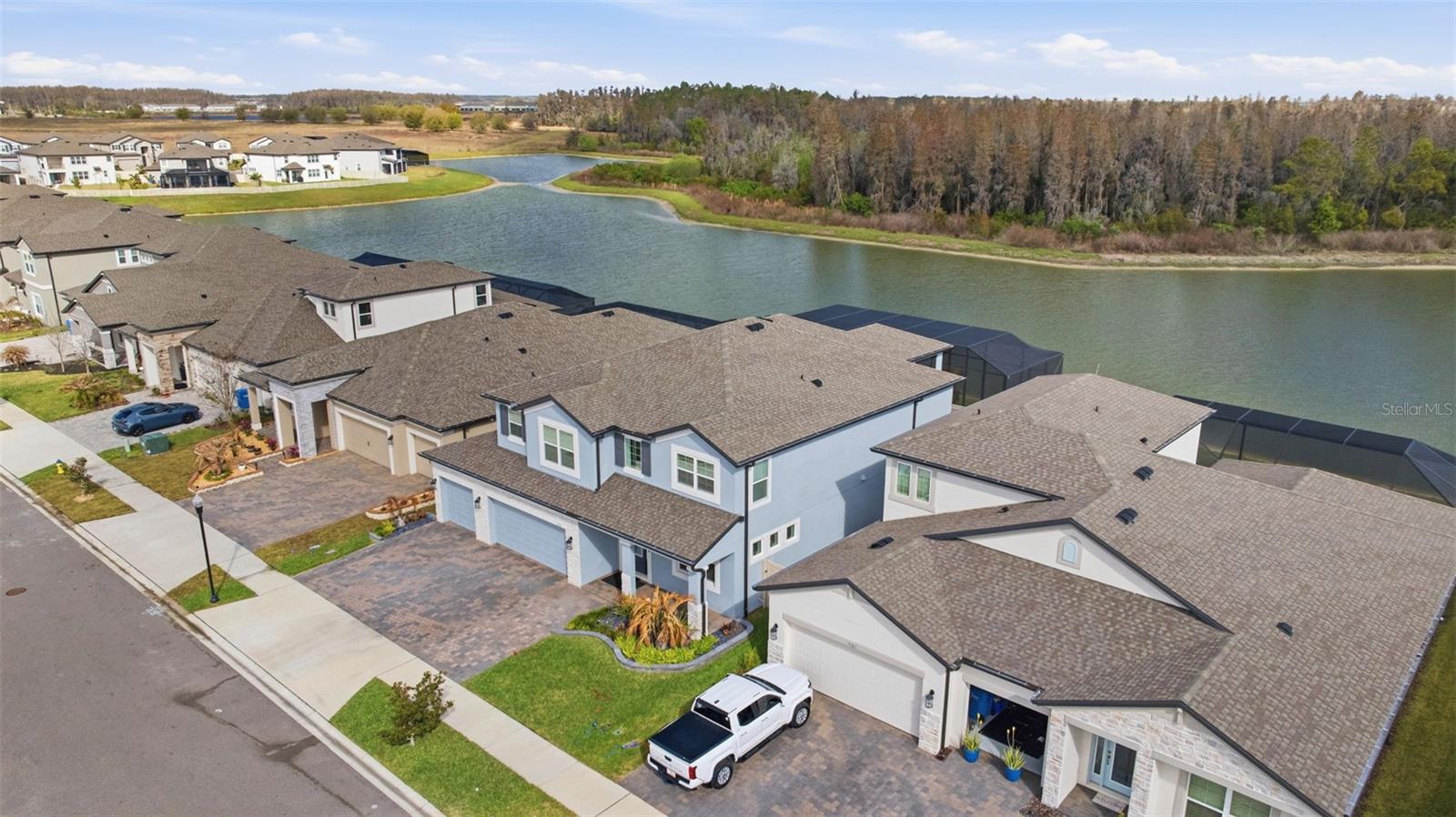 Listing photo id 70 for 7771 Notched Pine Bend