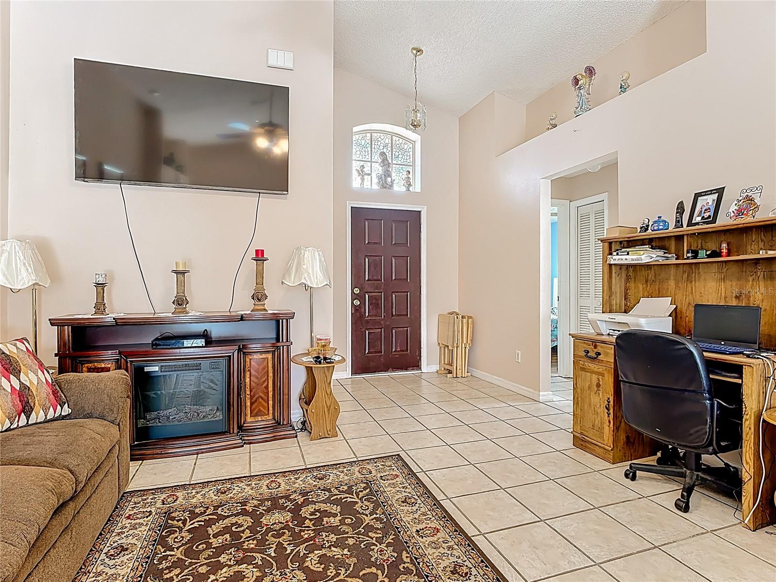 Image 3 of 34 For 2927 Cool Breeze Circle