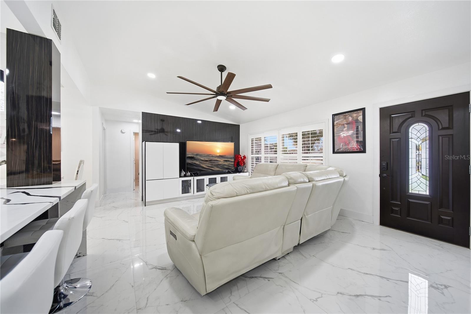 Image 16 of 30 For 4916 Hi Vista Circle