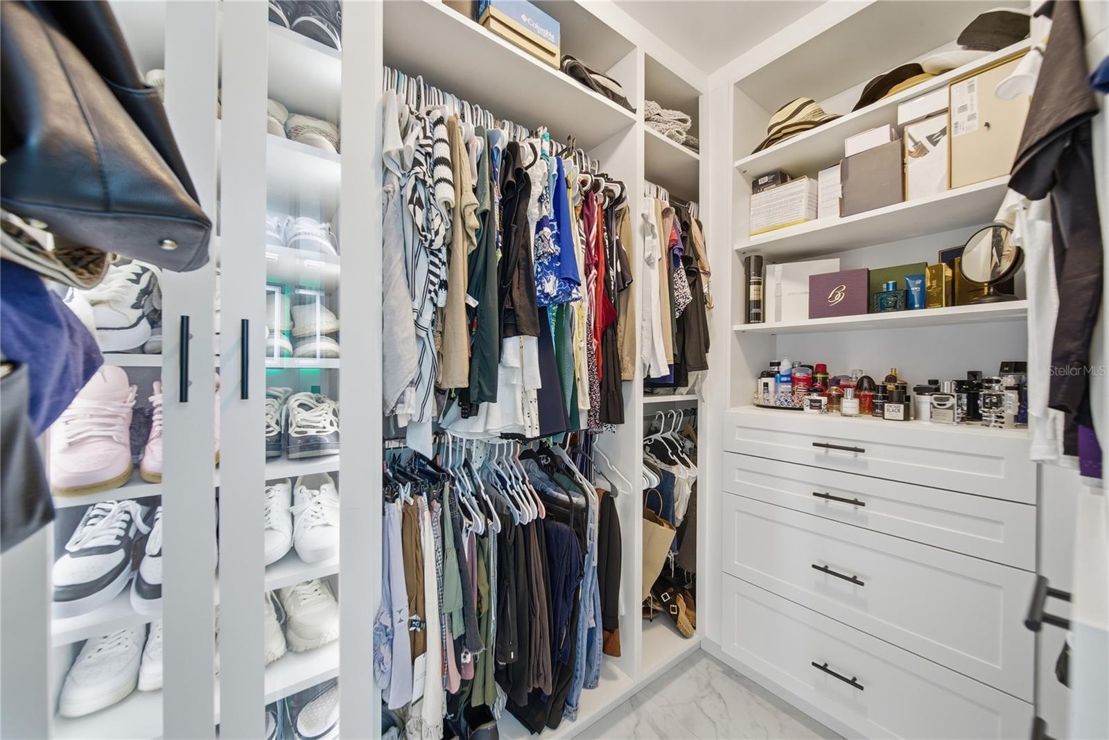 Image 24 of 30 For 4916 Hi Vista Circle