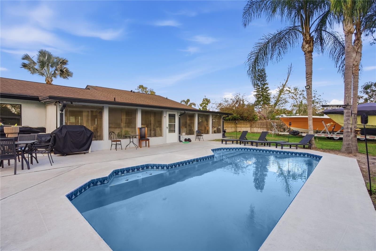 Image 5 of 30 For 4916 Hi Vista Circle