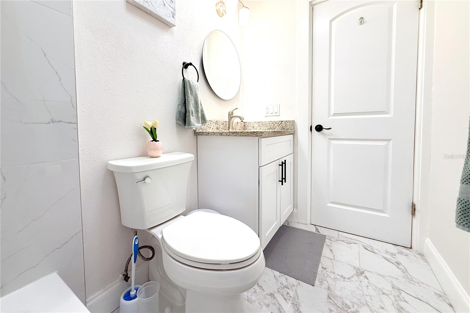 Image 49 of 71 For 1450 Barry Street