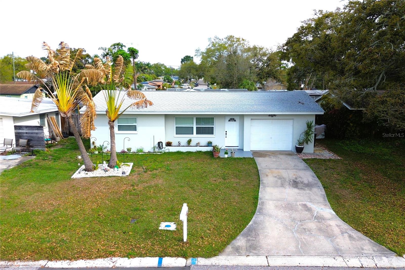 Image 56 of 71 For 1450 Barry Street