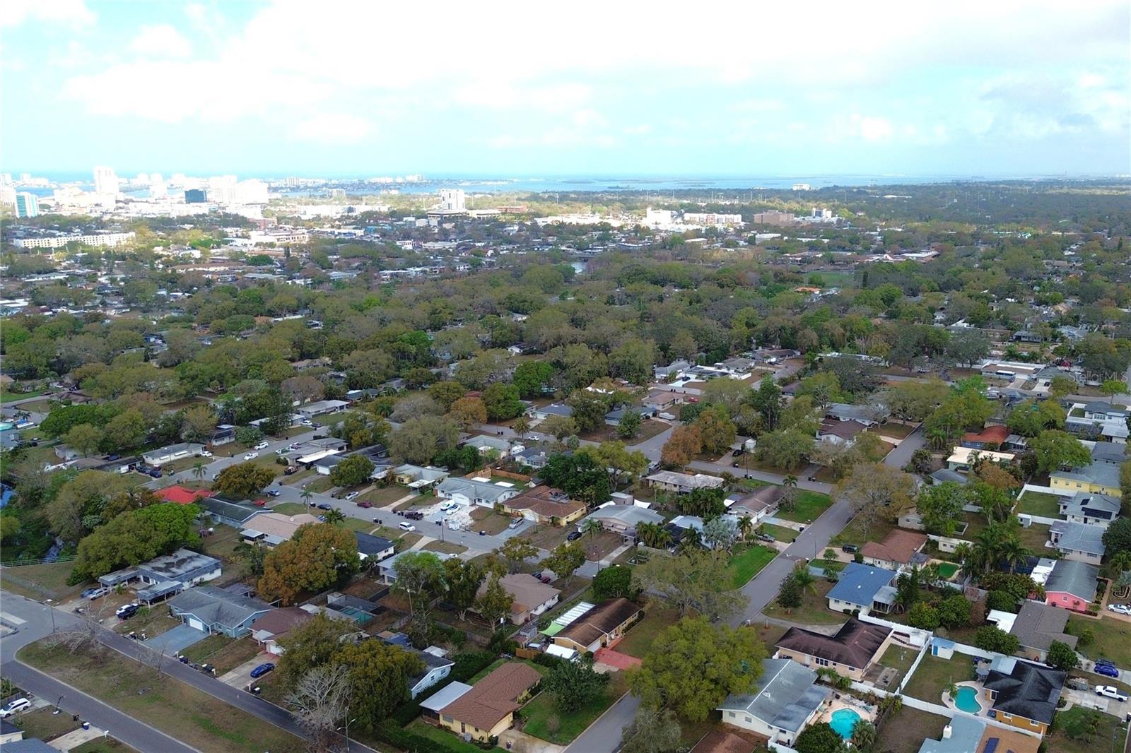 Image 60 of 71 For 1450 Barry Street