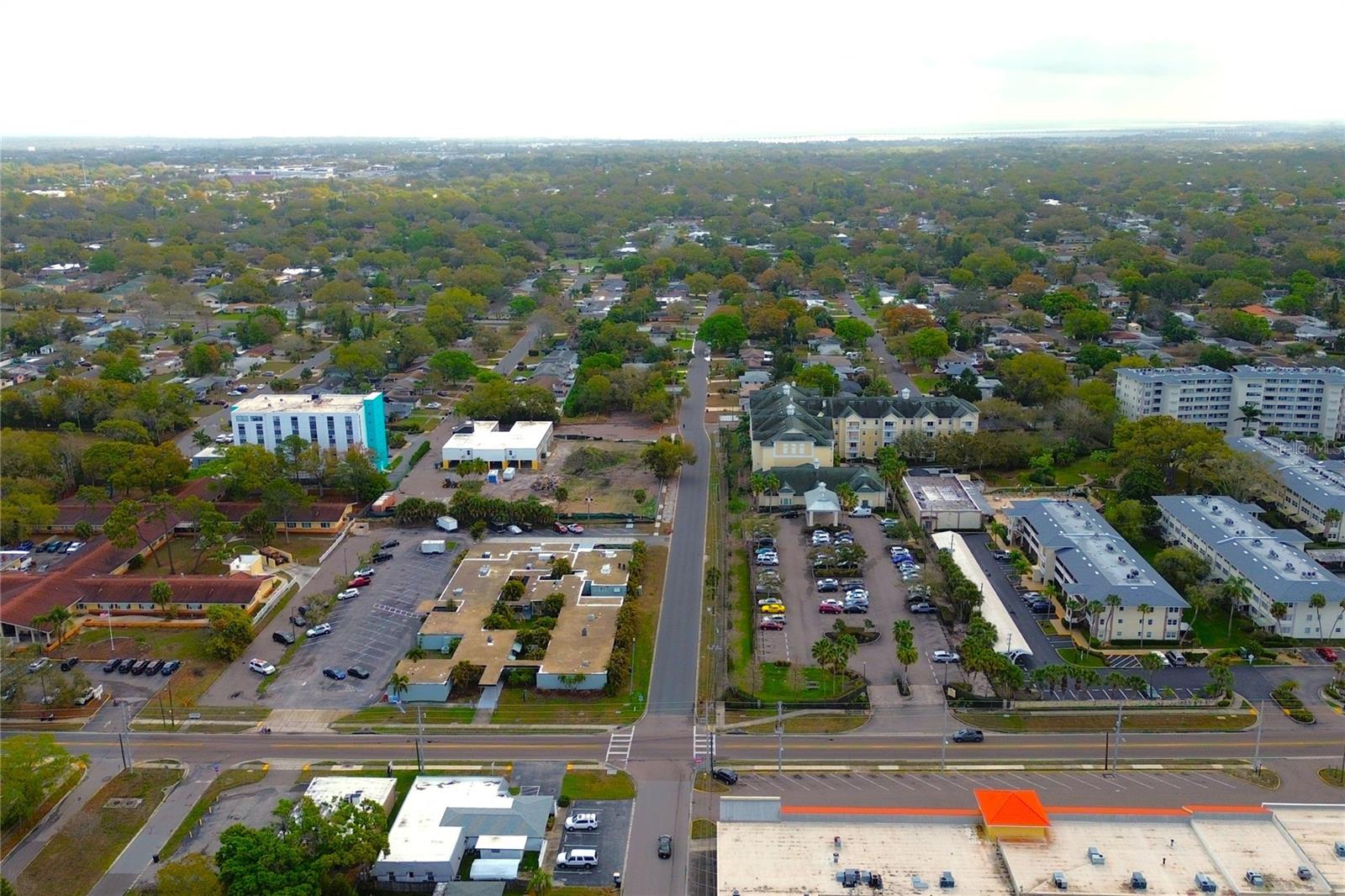 Image 63 of 71 For 1450 Barry Street