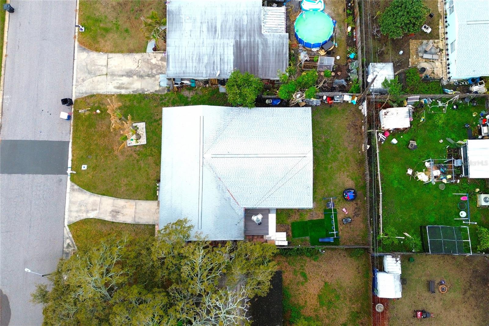 Image 68 of 71 For 1450 Barry Street