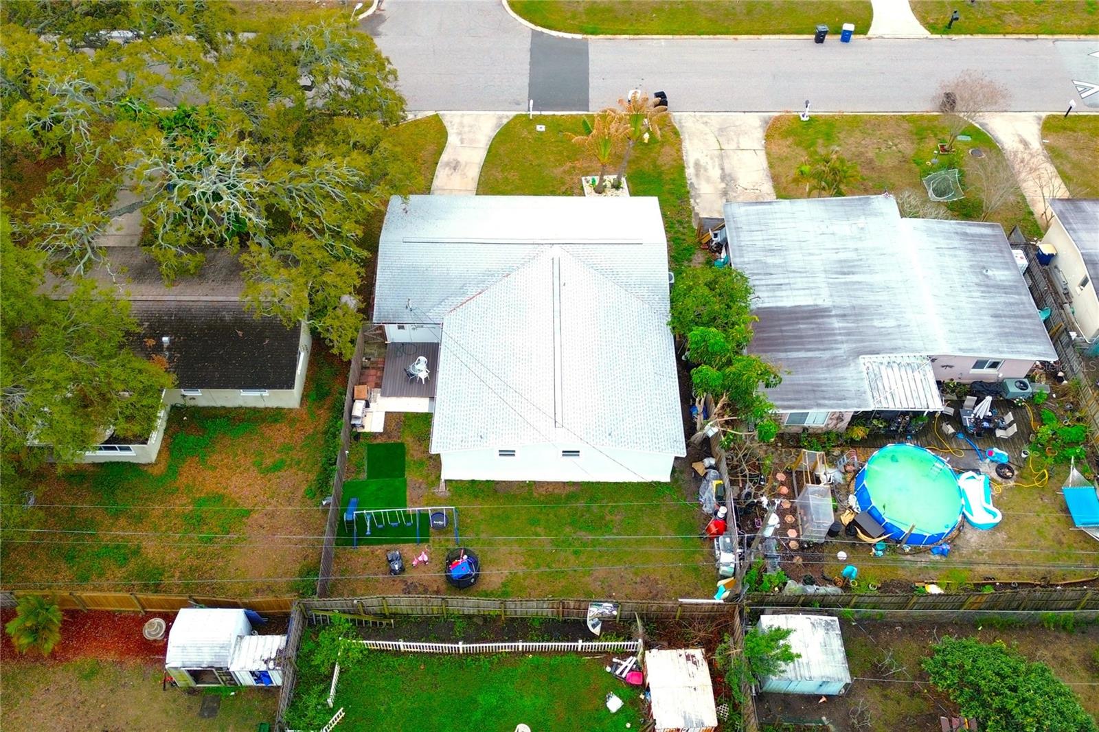 Image 69 of 71 For 1450 Barry Street