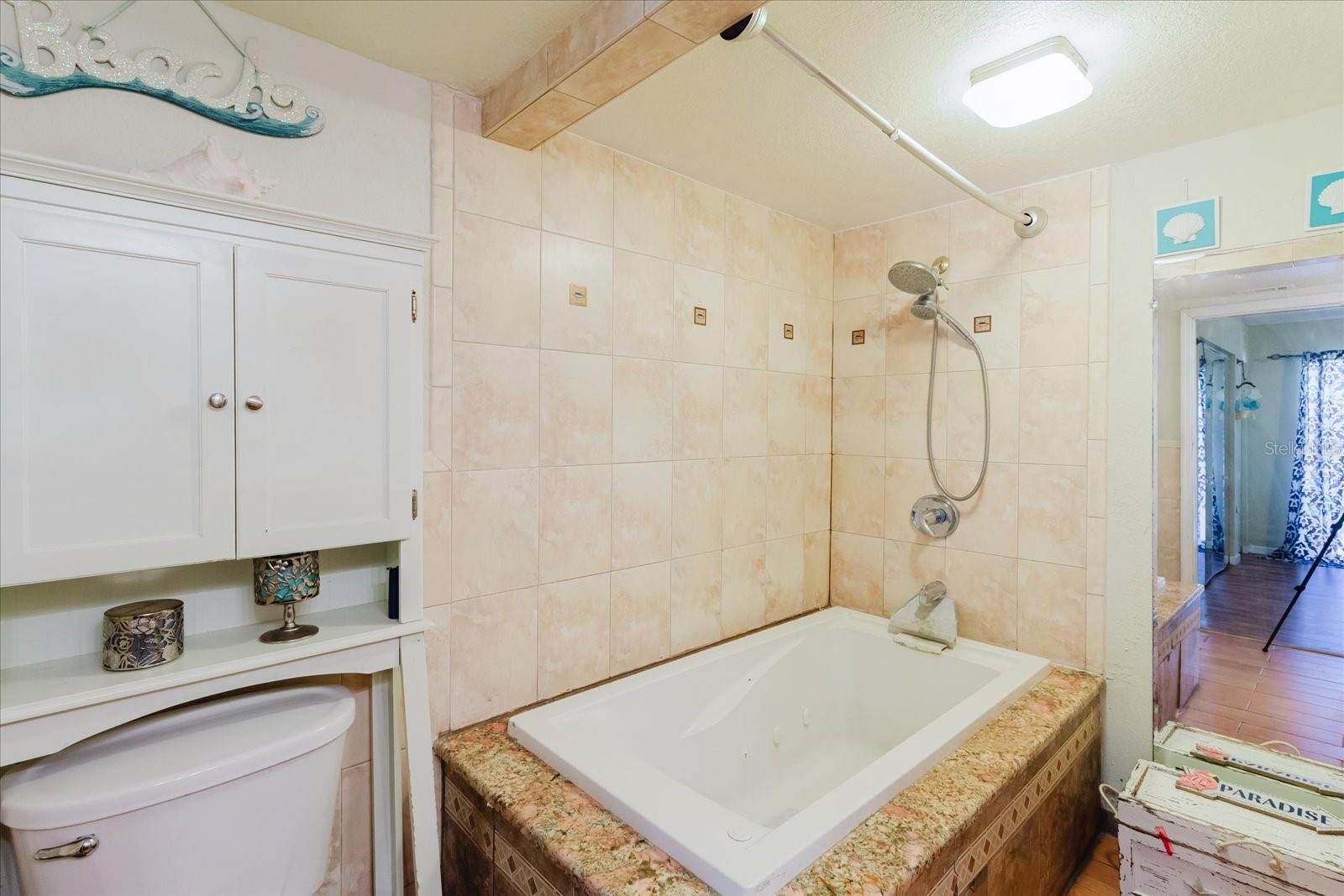 Image 37 of 67 For 6420 92nd Place 1202